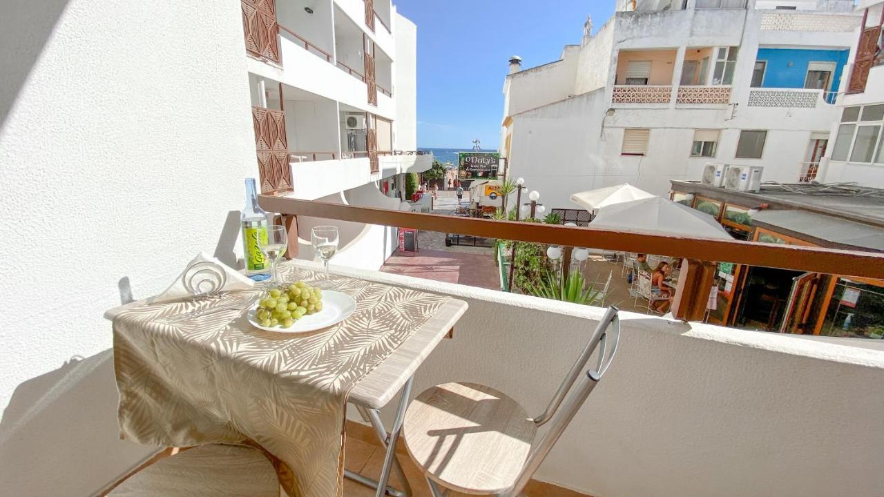 Magnifico Apartamento A 35M Da Praia - Apart. Isa 阿尔布费拉 外观 照片